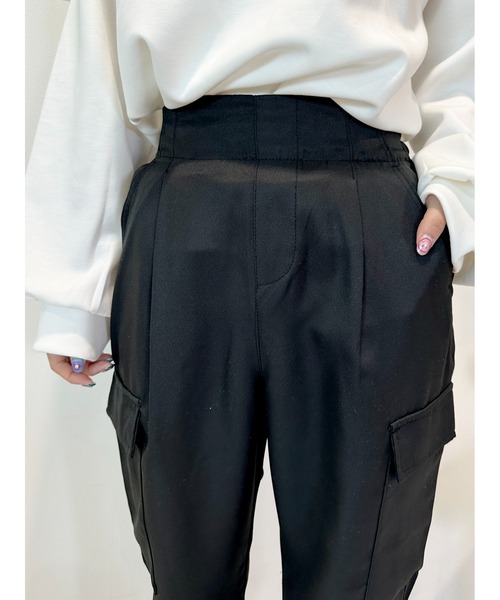 CECIL McBEE(セシルマクビー)の「ツイルカーゴパンツ(カーゴパンツ・レディース・カーキ/ブラック・LARGE/MEDIUM)」の8枚目の写真