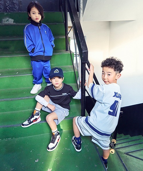 XLARGE KIDS（エクストララージキッズ）の「サイドライントラックパンツ（その他パンツ・キッズ・ブルー/ブラック・100cm/120cm/140cm/130cm/90cm/110cm）」の13枚目の写真
