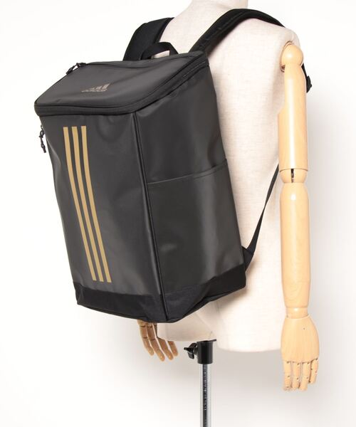 adidas(アディダス)の「adidas アディダス リュックサック 26L 67921(バックパック/リュック・メンズ・ブラック×ブラック/ブラック×ホワイト/ブラック×シルバー/ブラック×ゴールド・FREE)」の5枚目の写真