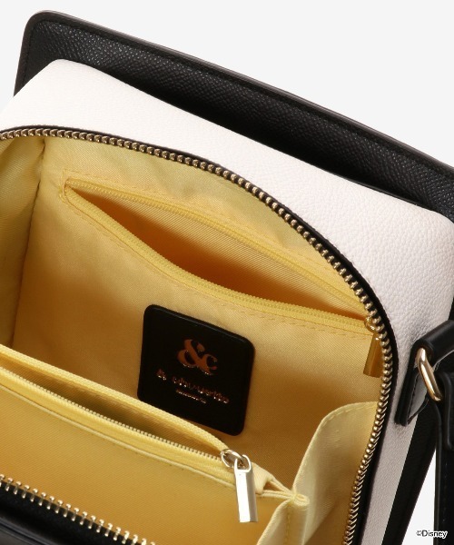 & chouette(アンドシュエット)の「《ディズニーコレクション「ミッキー&ミニー」》 縦型ショルダーバッグ(ショルダーバッグ・レディース・レッド/ブラック・FREE)」の9枚目の写真