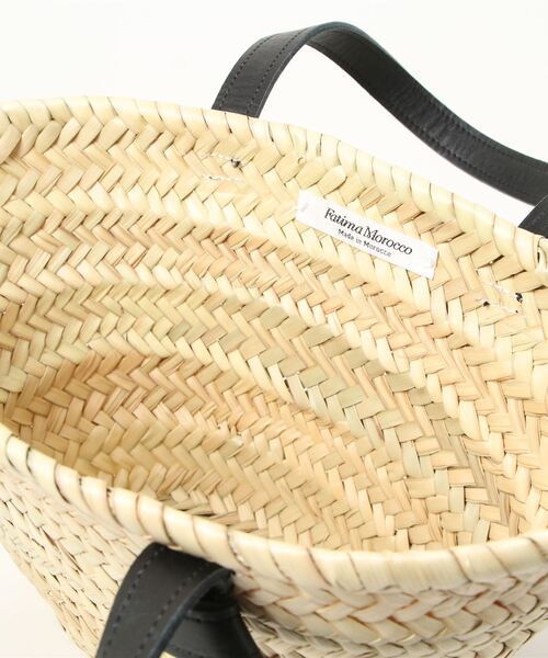 Fatima morocco(ファティマモロッコ)の「FATIMA MOROCCO: LEATHER HANDLE BSKT(ショルダーバッグ・レディース・ホワイト/ブラック・FREE)」の4枚目の写真