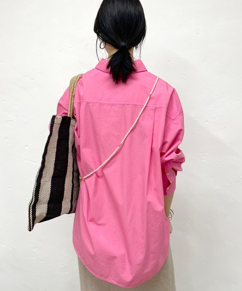 SHENERY（シーナリー）の「コットンビッグシャツ（シャツ/ブラウス・レディース・ピンク/イエロー/オフホワイト/ベージュ・FREE）」の11枚目の写真