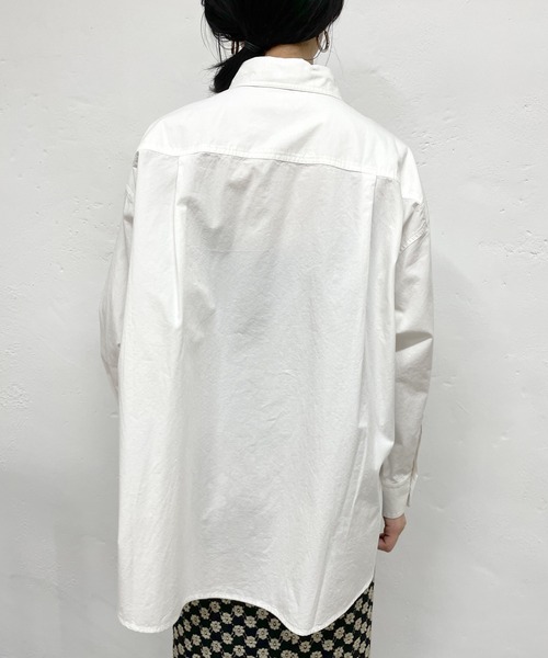 SHENERY（シーナリー）の「コットンビッグシャツ（シャツ/ブラウス・レディース・ピンク/イエロー/オフホワイト/ベージュ・FREE）」の19枚目の写真