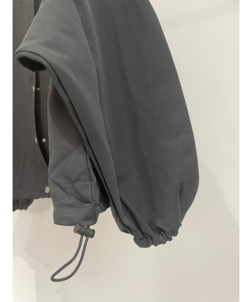 ulu（ウル）の「Balloon sleeve mountain jacket（マウンテンパーカー・レディース・ブラック・FREE）」の19枚目の写真