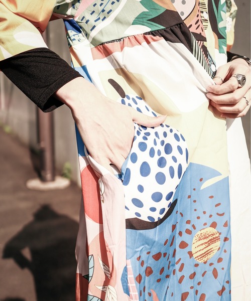 rovtski（ロフトスキー）の「配色ARTシャツワンピース（シャツワンピース・レディース・ホワイト・FREE）」の11枚目の写真