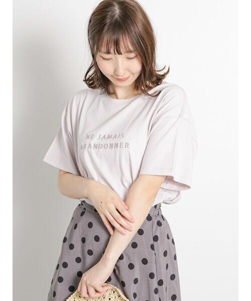 Te chichi TERRASSE(テチチテラス)の「立体刺繍ロゴTシャツ(Tシャツ/カットソー・レディース・グレー/オフホワイト/サックスブルー・F)」の18枚目の写真