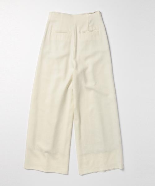 Demi-Luxe BEAMS（デミルクス ビームス）の「【Marisol11月号掲載】THE IRON / ボタンバギーパンツ（その他パンツ・レディース・ホワイト/ブラック・SMALL/MEDIUM）」の8枚目の写真