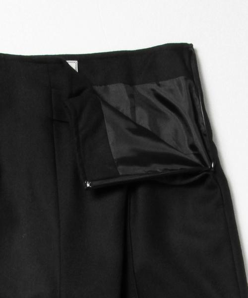 Demi-Luxe BEAMS（デミルクス ビームス）の「【Marisol11月号掲載】THE IRON / ボタンバギーパンツ（その他パンツ・レディース・ホワイト/ブラック・SMALL/MEDIUM）」の9枚目の写真