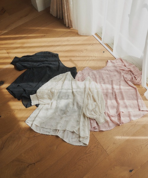 idem（イデム）の「sheer jacquard volume blouse/シアー