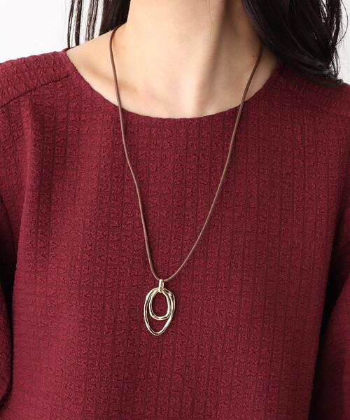 OPAQUE.CLIP(オペークドットクリップ)の「◆変形メタルモチーフコードネックレス(ネックレス・レディース・シルバー/ゴールド・00)」の3枚目の写真