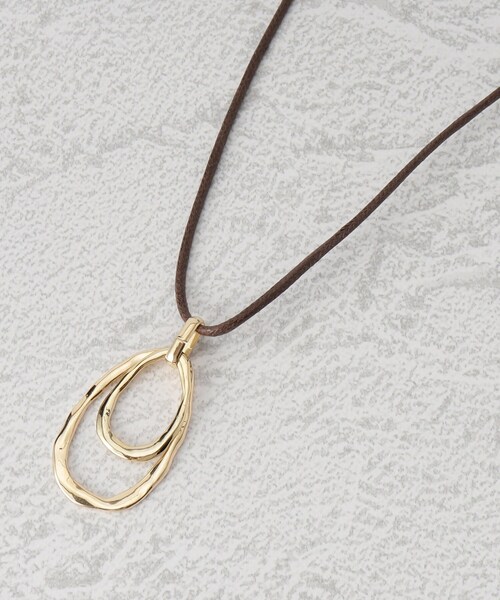 OPAQUE.CLIP(オペークドットクリップ)の「◆変形メタルモチーフコードネックレス(ネックレス・レディース・シルバー/ゴールド・00)」の6枚目の写真