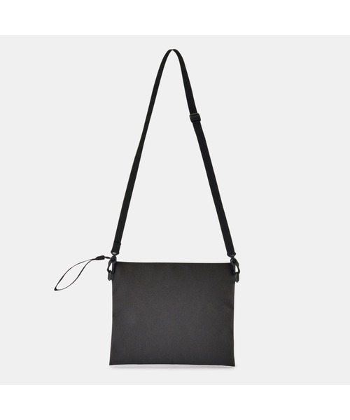 無印良品(ムジルシリョウヒン)の「ポーチとしても使える 撥水 サコッシュ(ショルダーバッグ・レディース・ブラック/ベージュ系1/ダークブラウン・FREE)」の4枚目の写真