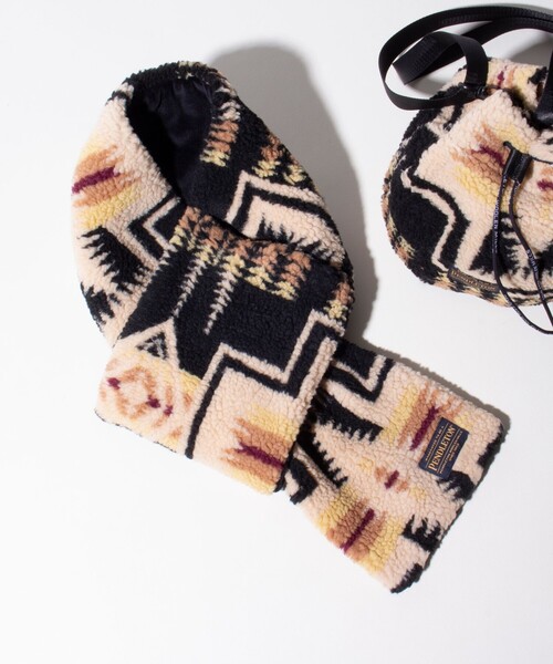 PENDLETON(ペンドルトン)の「【PENDLETON/ペンドルトン】別注HARDING ボアマフラー リバーシブル フリース(マフラー・メンズ・オフホワイト/ブラウン/ブラック・FREE)」の3枚目の写真