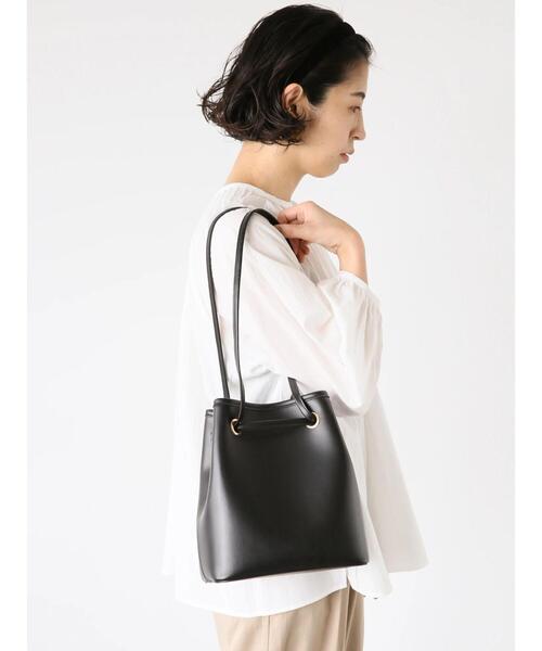 Lugnoncure（ルノンキュール）の「合皮巾着バッグ（ハンドバッグ・レディース・ブラック/ブルー/シルバー・F）」の2枚目の写真