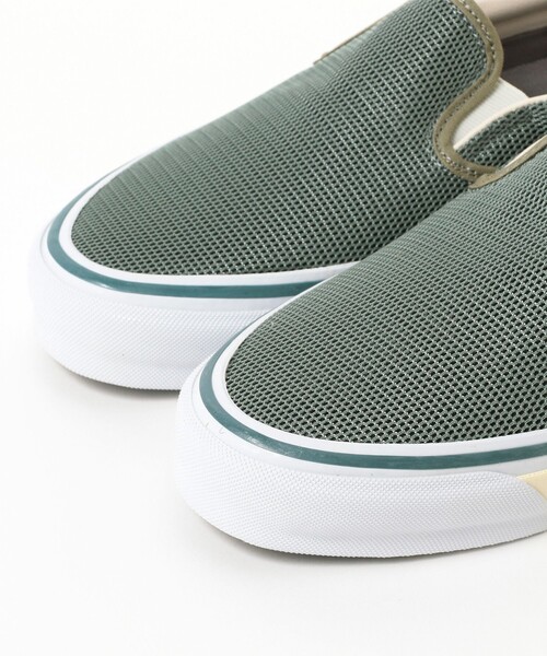 BEAMS(ビームス)の「VANS / TOKYO CRUISE スリッポン リイシュー 98 SP(スリッポン・メンズ・オリーブ/ネイビー・27.0cm/29.0cm/26.5cm/28.5cm/28.0cm/27.5cm/26.0cm)」の10枚目の写真