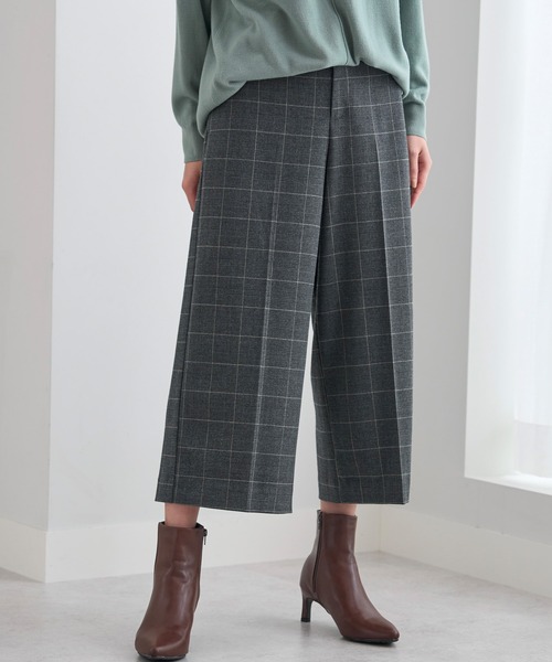 BELLUNA PLUS(ベルーナ)の「ウール調センタープレスクロップドパンツ(その他パンツ・レディース・テラコッタ/ブラウン系その他/チャコール/グレー系その他/ダークグレー/ベージュ系その他/キャメル/ストライプ/グレー系その他2・SMALL/LARGE/MEDIUM/X-LARGE)」の21枚目の写真