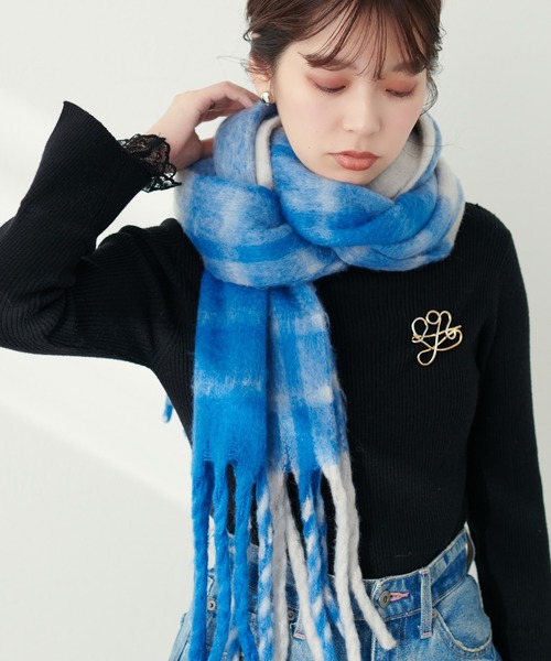 natural couture（ナチュラルクチュール）の「起毛フェイクウールチェックマフラー（ストール/ショール・レディース・オレンジ/グリーン/ブルー・FREE）」の7枚目の写真