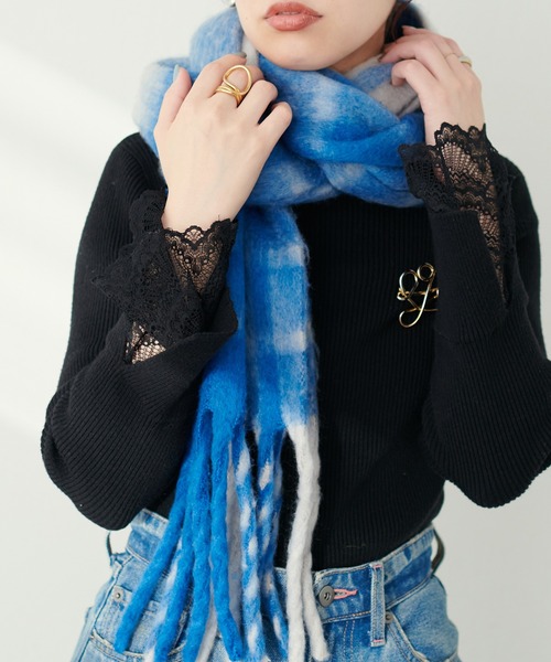 natural couture（ナチュラルクチュール）の「起毛フェイクウールチェックマフラー（ストール/ショール・レディース・オレンジ/グリーン/ブルー・FREE）」の8枚目の写真