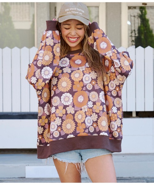 anap mimpi(アナップミンピ)の「レトロフラワー 裏毛 スウェット トレーナー(スウェット・レディース・ベージュ系その他/ダークグレー・FREE)」の1枚目の写真