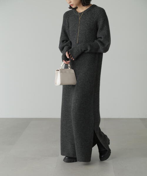 FREE'S MART（フリーズマート）の「ボリュームスリーブ畦ニットワンピース（ワンピース・レディース・ブラック/ライトグリーン/ベージュ・SMALL/MEDIUM）」の9枚目の写真