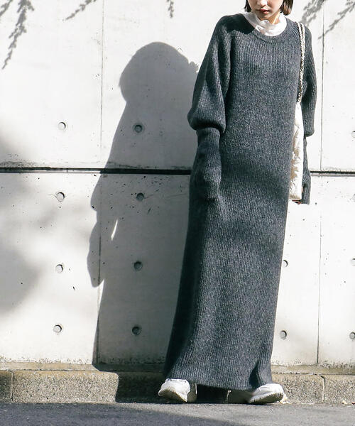 FREE'S MART（フリーズマート）の「ボリュームスリーブ畦ニットワンピース（ワンピース・レディース・ブラック/ライトグリーン/ベージュ・SMALL/MEDIUM）」の21枚目の写真