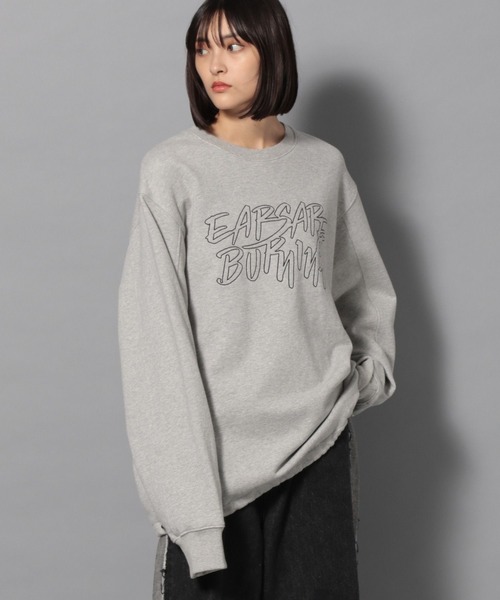 Anui(アニュイ)の「【UNISEX】フレームロゴドロストスウェット(スウェット・レディース・ブラック系/グレー・SMALL/MEDIUM)」の12枚目の写真