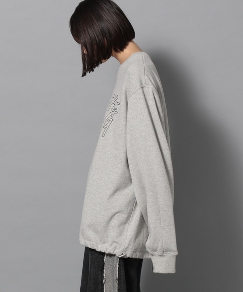 Anui(アニュイ)の「【UNISEX】フレームロゴドロストスウェット(スウェット・レディース・ブラック系/グレー・SMALL/MEDIUM)」の13枚目の写真