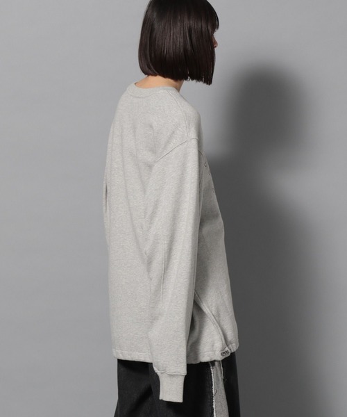 Anui(アニュイ)の「【UNISEX】フレームロゴドロストスウェット(スウェット・レディース・ブラック系/グレー・SMALL/MEDIUM)」の14枚目の写真