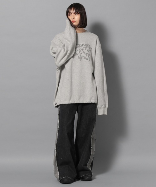 Anui(アニュイ)の「【UNISEX】フレームロゴドロストスウェット(スウェット・レディース・ブラック系/グレー・SMALL/MEDIUM)」の16枚目の写真