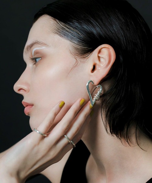 LAPUIS(ラピュイ)の「【LAPUIS】コイルハートフープピアス 234-220101(ピアス(両耳用)・レディース・ゴールド/マルチ/シルバー・FREE)」の7枚目の写真