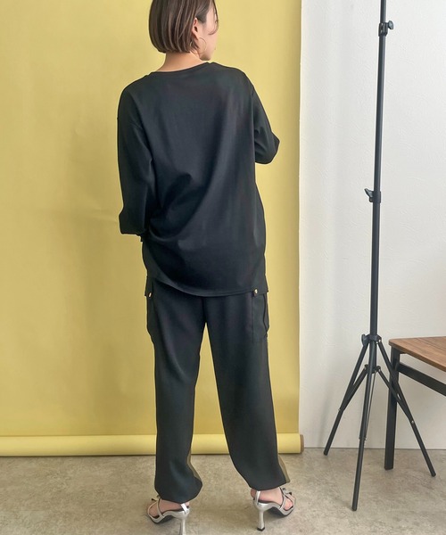 LHELBIE(レルビエ)の「フロッキーロゴシルケットロンT(Tシャツ/カットソー・レディース・ブラック/グレー/オフホワイト・M)」の21枚目の写真