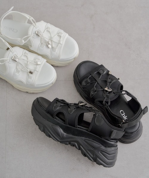 Chico(チコ)の「ドロストバルキーソールスポサン(サンダル・レディース・ブラック/グレー/ホワイト・LARGE/MEDIUM/SMALL)」の2枚目の写真