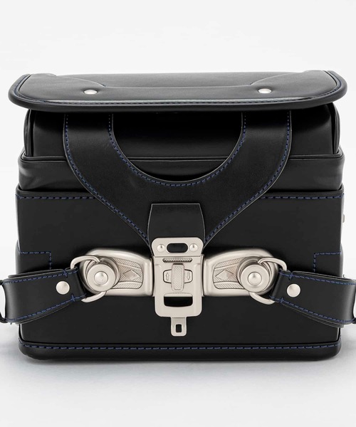 GAP（ギャップ）の「GAP(ギャップ)トラディショナルチェックランドセル（ランドセル・キッズ・ブラック/ブラック×レッド/ブラック×ブルー/ネイビー・ONE SIZE）」の9枚目の写真