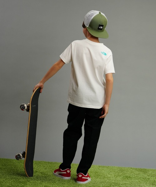 THE NORTH FACE(ザノースフェイス)の「THE NORTH FACE/ザ・ノース・フェイス THE NORTH FACE/ザ・ノース・フェイス S/S COLORED SQUARE LOGO TEE キッズ UVケア NTJ32361(Tシャツ/カットソー・キッズ・ホワイト×ブルー/ホワイト×ブラック/ホワイト×パープル・100cm/110cm/120cm/130cm/140cm/150cm)」の6枚目の写真