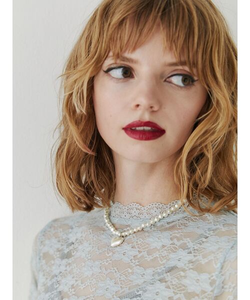 jouetie（ジュエティ）の「アクリルハートモチーフネックレス（ネックレス・レディース・オフホワイト/クリア・FREE）」の3枚目の写真