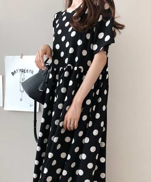 COCOMOMO(ココモモ)の「ドットワンピース フレアワンピース ウエストギャザー ドット柄 半袖 ワンピース ロング 夏服(ワンピース・レディース・ブラック/ネイビー・M/L/XL)」の5枚目の写真