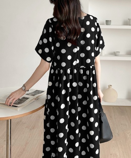 COCOMOMO(ココモモ)の「ドットワンピース フレアワンピース ウエストギャザー ドット柄 半袖 ワンピース ロング 夏服(ワンピース・レディース・ブラック/ネイビー・M/L/XL)」の11枚目の写真