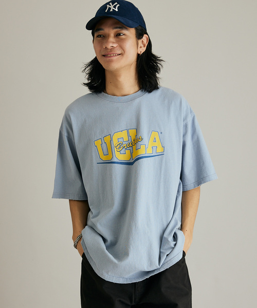 JOURNAL STANDARD(ジャーナルスタンダード)の「UCLA for JOURNAL STANDARD 別注 プリントTシャツ(Tシャツ/カットソー・メンズ・アイボリー/サックスブルー/ブラック系その他/グレー/ネイビー/イエロー・MEDIUM/LARGE/X-LARGE)」の5枚目の写真