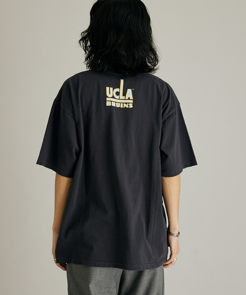 JOURNAL STANDARD(ジャーナルスタンダード)の「UCLA for JOURNAL STANDARD 別注 プリントTシャツ(Tシャツ/カットソー・メンズ・アイボリー/サックスブルー/ブラック系その他/グレー/ネイビー/イエロー・MEDIUM/LARGE/X-LARGE)」の20枚目の写真