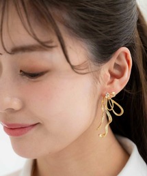 Noela（ノエラ）の「リボンモチーフピアス（ピアス（両耳用））」