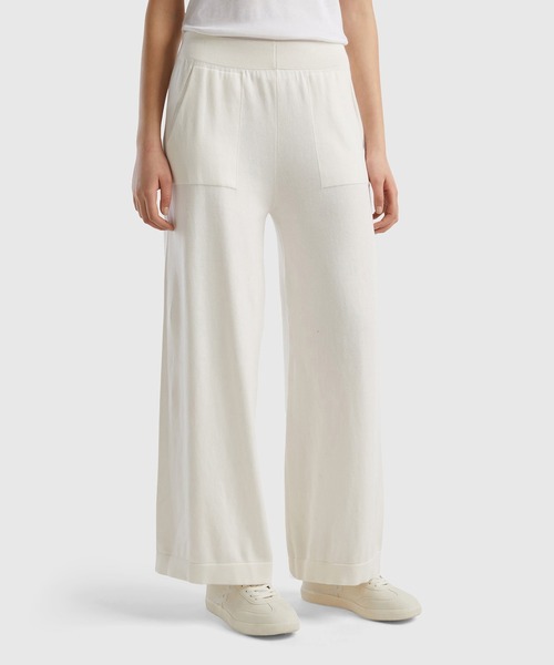 BENETTON (UNITED COLORS OF BENETTON)（ベネトンユナイテッドカラーズオブベネトン）の「コットン100％ニット無地ワイドパンツ（その他パンツ・レディース・ブラック/オフホワイト/ネイビー/ラベンダー・XX-SMALL/X-SMALL/SMALL/MEDIUM）」の2枚目の写真