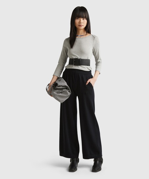 BENETTON (UNITED COLORS OF BENETTON)（ベネトンユナイテッドカラーズオブベネトン）の「コットン100％ニット無地ワイドパンツ（その他パンツ・レディース・ブラック/オフホワイト/ネイビー/ラベンダー・XX-SMALL/X-SMALL/SMALL/MEDIUM）」の14枚目の写真