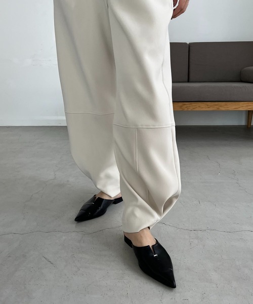 CAPRICIEUX LE'MAGE(カプリシューレマージュ)の「2WAY裾タックパンツ(その他パンツ・レディース・ホワイト系その他/ブラック・36/38)」の13枚目の写真