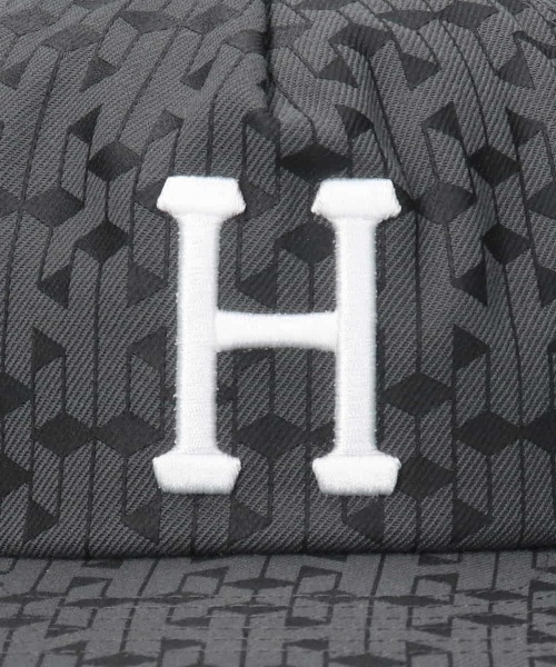 HUF（ハフ）の「HUF PARADOX CLASSIC H 5 P（キャップ）」 - WEAR