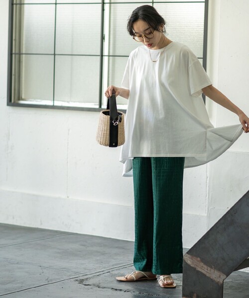 coen(コーエン)の「AラインチュニックTシャツ(WEB限定カラー)(Tシャツ/カットソー・レディース・ネイビー/ベージュ/ホワイト/オリーブ/ブラック・FREE)」の9枚目の写真