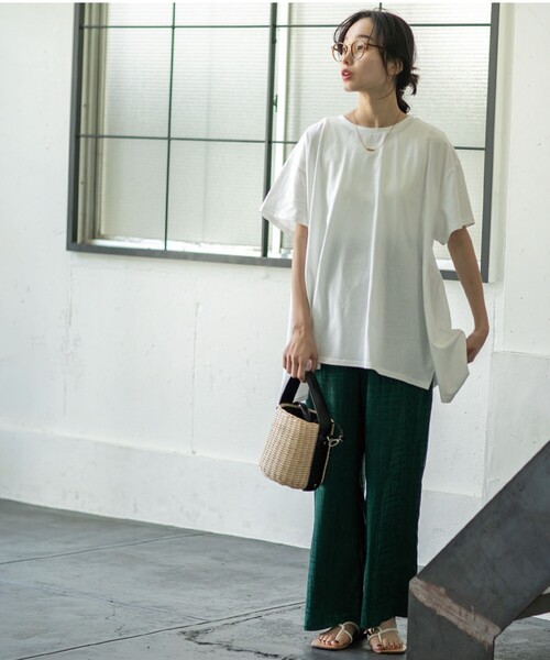 coen(コーエン)の「AラインチュニックTシャツ(WEB限定カラー)(Tシャツ/カットソー・レディース・ネイビー/ベージュ/ホワイト/オリーブ/ブラック・FREE)」の8枚目の写真