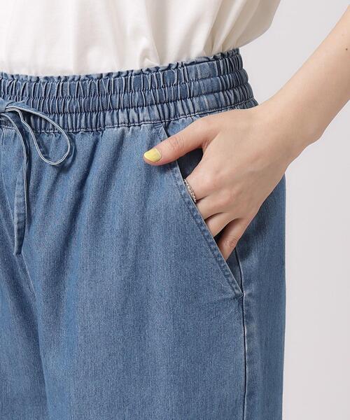 SHOO・LA・RUE（シューラルー）の「◆【洗える】大人の柔らかデニムワイドパンツ（デニムパンツ・レディース・ネイビー/ブルー系その他・03/04/02）」の19枚目の写真