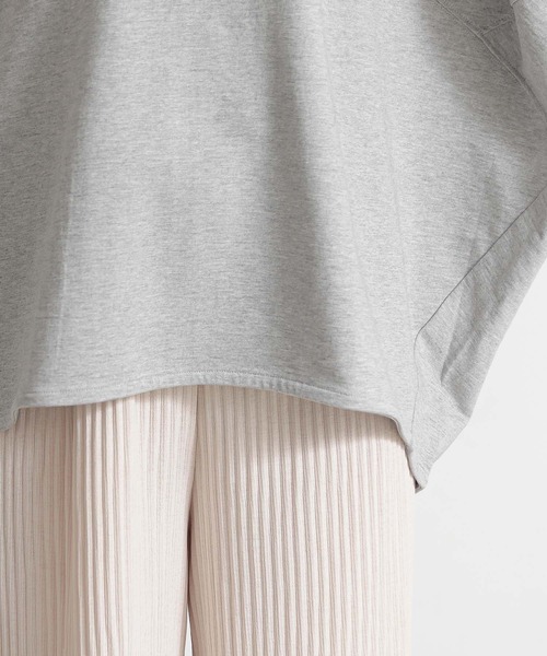 and it_（アンドイット）の「ミニ裏毛半袖プルオーバー（スウェット・レディース・チャコール/ホワイト/サックスブルー/杢グレー・FREE）」の19枚目の写真