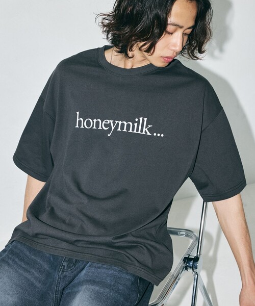 FREAK'S STORE（フリークスストア）の「限定展開 ビッグシルエット ロゴプリント クルーネック Tシャツ / honeymilk（Tシャツ/カットソー・メンズ・ネイビー/チャコールグレー/サックスブルー/ホワイト・SMALL/LARGE/MEDIUM）」の18枚目の写真