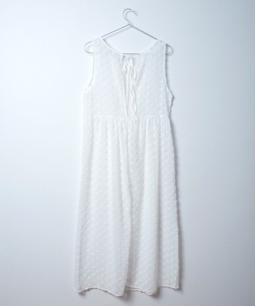 Crisp(クリスプ)の「【ZOZO限定】フラワージャカードシアーワンピース(ワンピース・レディース・ホワイト・FREE)」の13枚目の写真